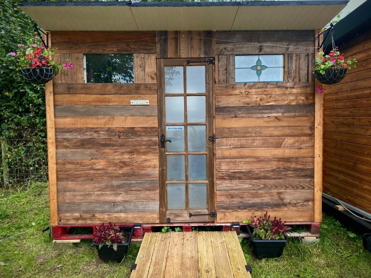Cherry Tree Glamping Lodge Wellington  Exterior photo